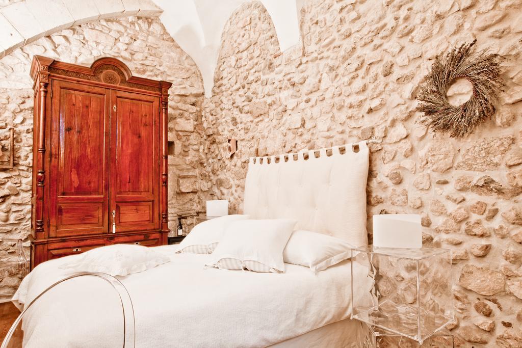 B&B Il Marchese Del Grillo Сулмона Стая снимка