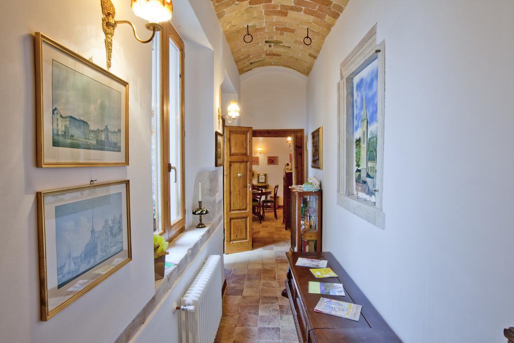 B&B Il Marchese Del Grillo Сулмона Екстериор снимка