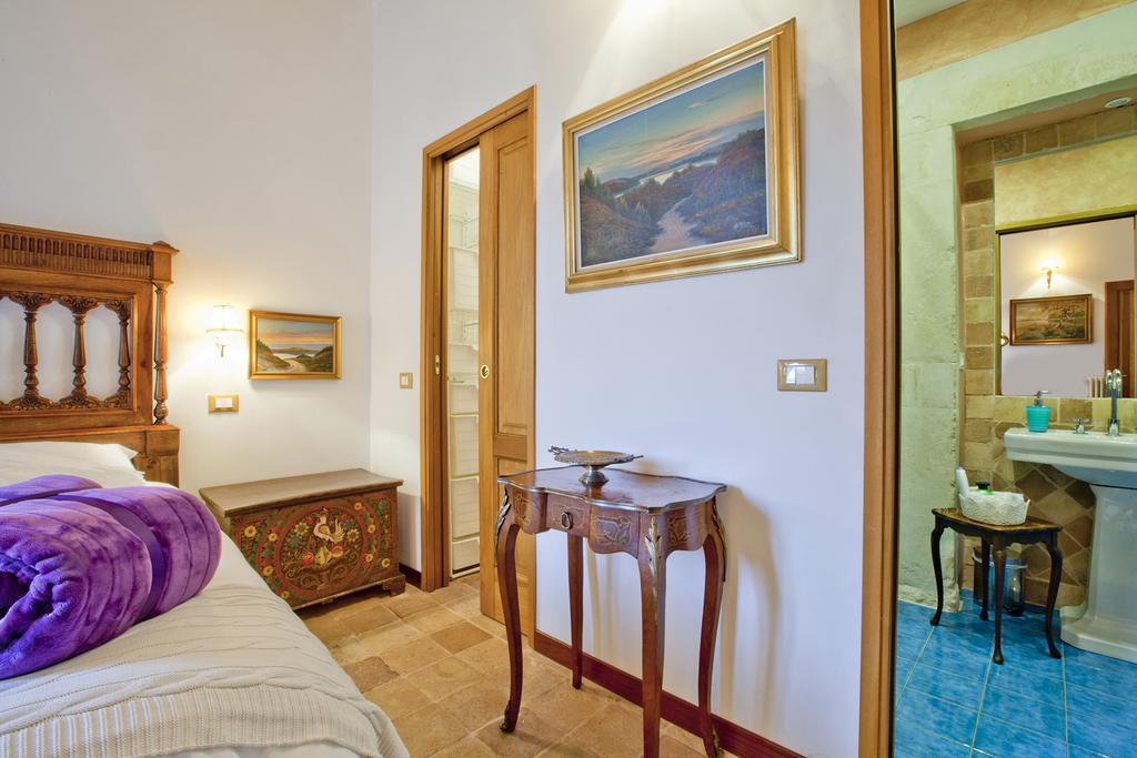 B&B Il Marchese Del Grillo Сулмона Стая снимка