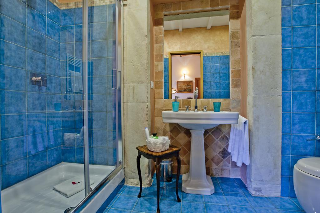 B&B Il Marchese Del Grillo Сулмона Стая снимка