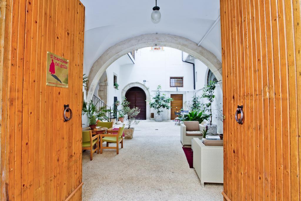 B&B Il Marchese Del Grillo Сулмона Екстериор снимка