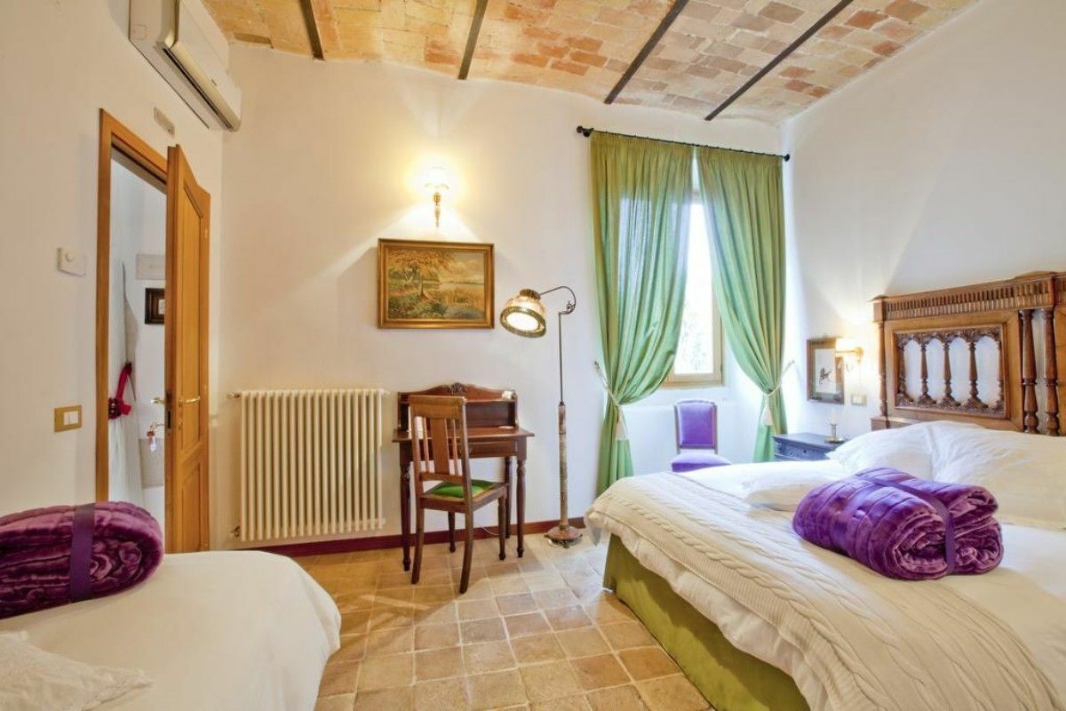 B&B Il Marchese Del Grillo Сулмона Екстериор снимка